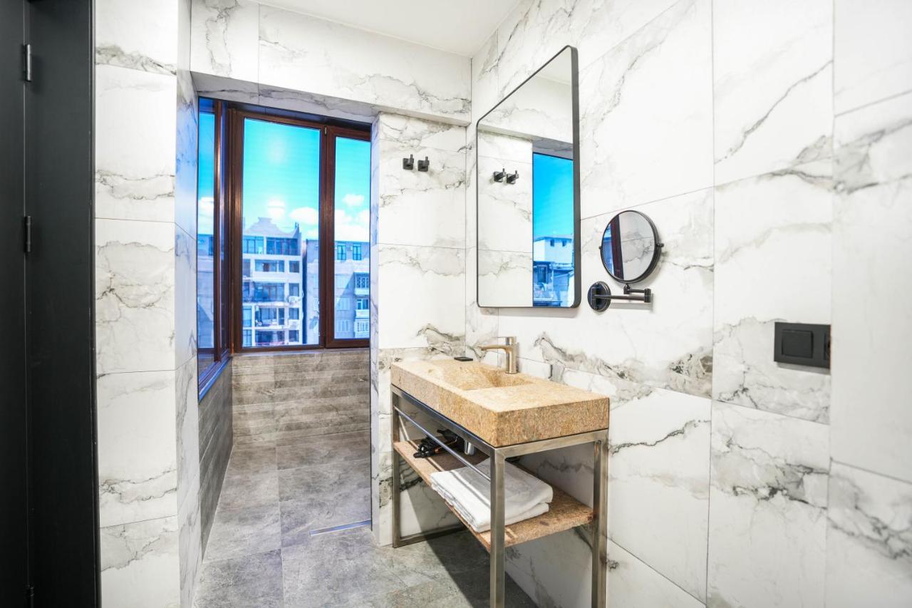Hotel Sympatia Tbilisi Bagian luar foto