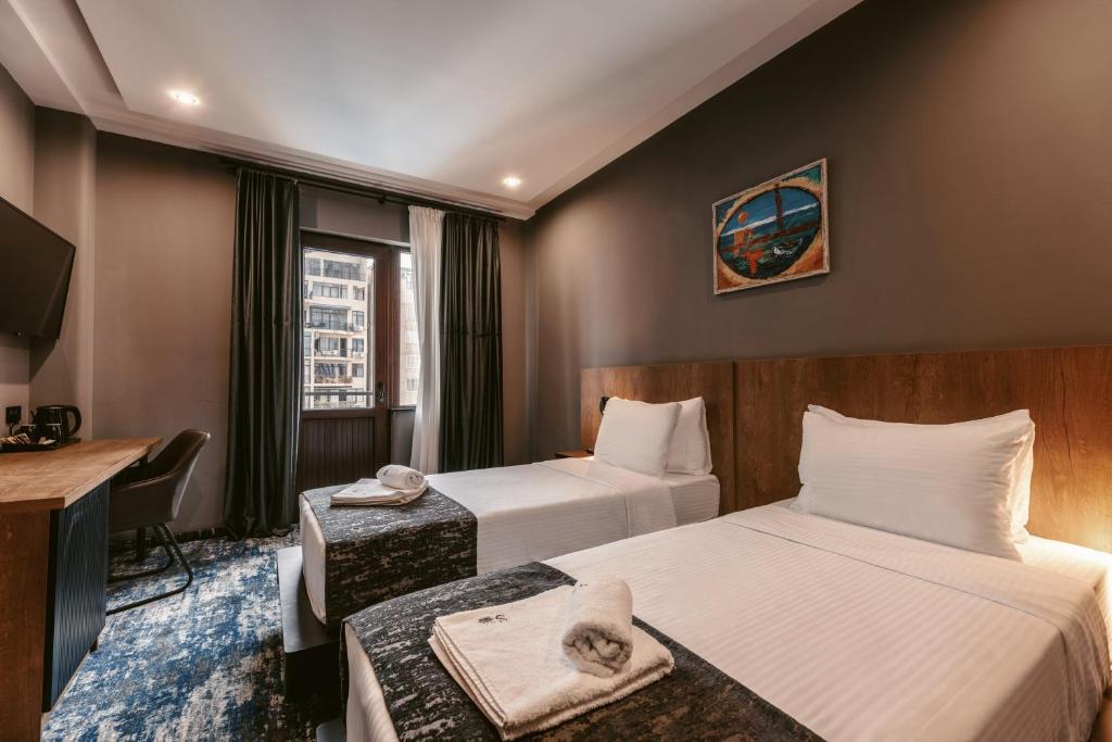 Hotel Sympatia Tbilisi Bagian luar foto