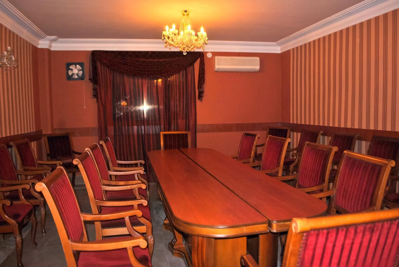 Hotel Sympatia Tbilisi Bagian luar foto