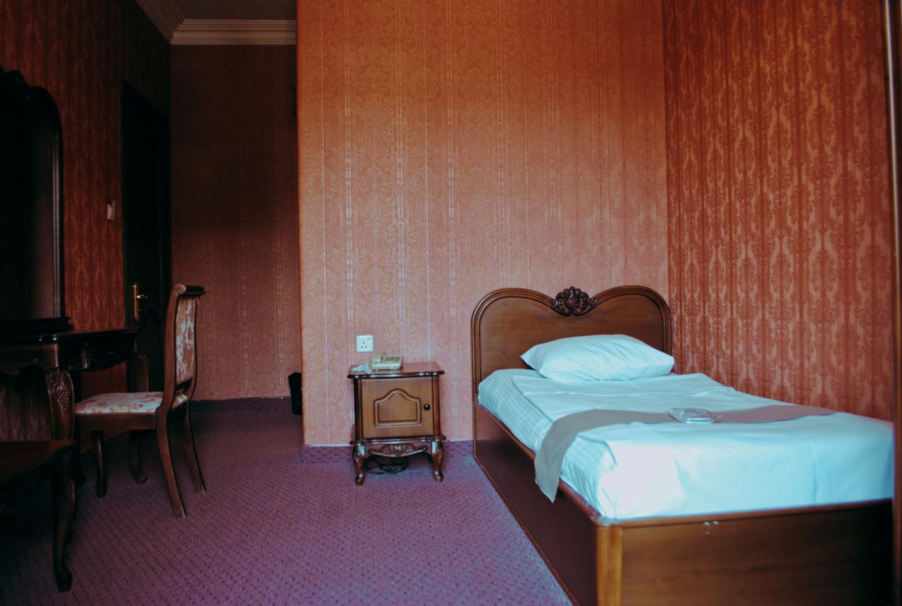 Hotel Sympatia Tbilisi Bagian luar foto